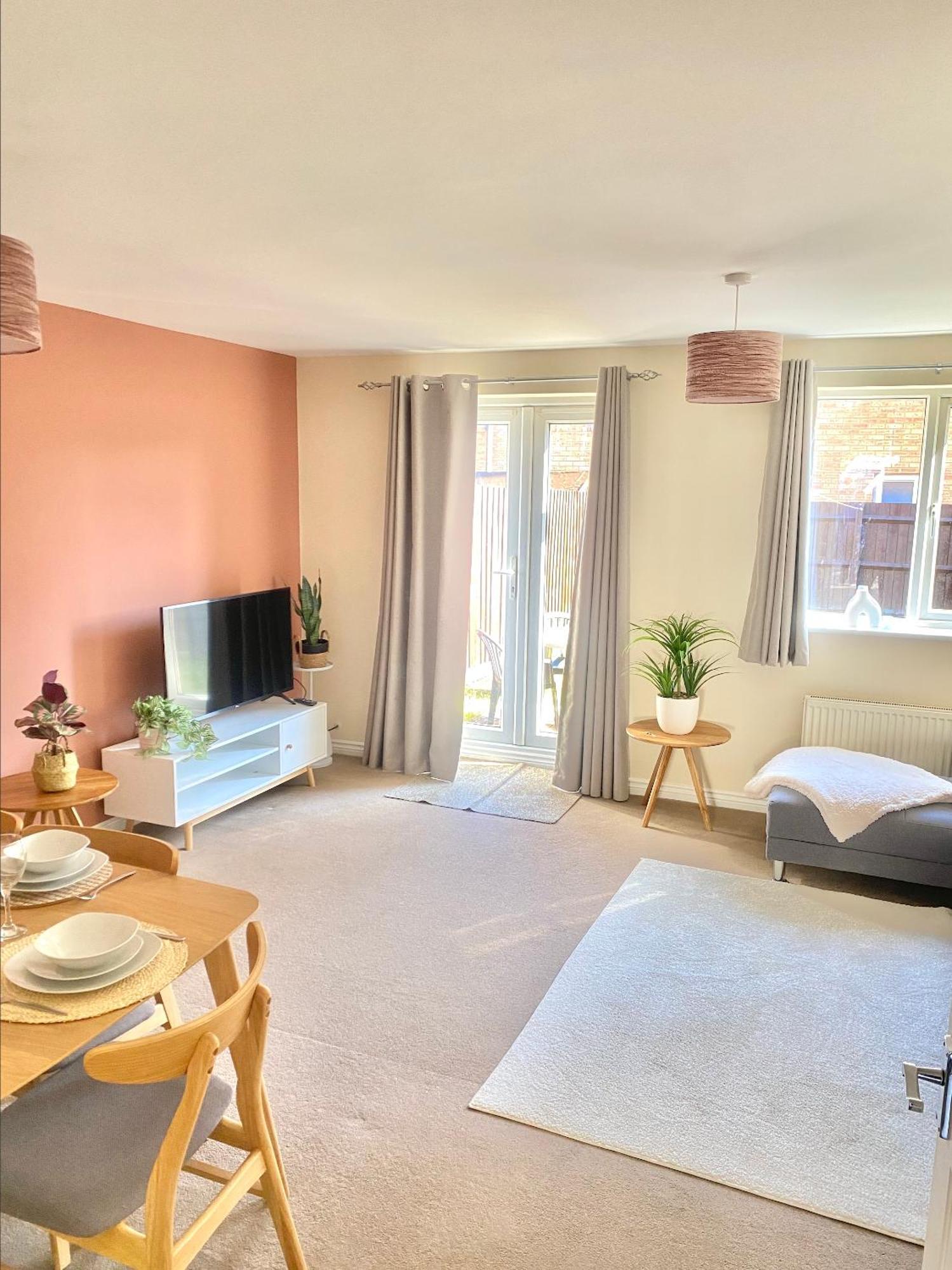 Free Private Parking! Oakley House And Garden! Fully Equipped 4 Comfy Beds Villa Corby Kültér fotó